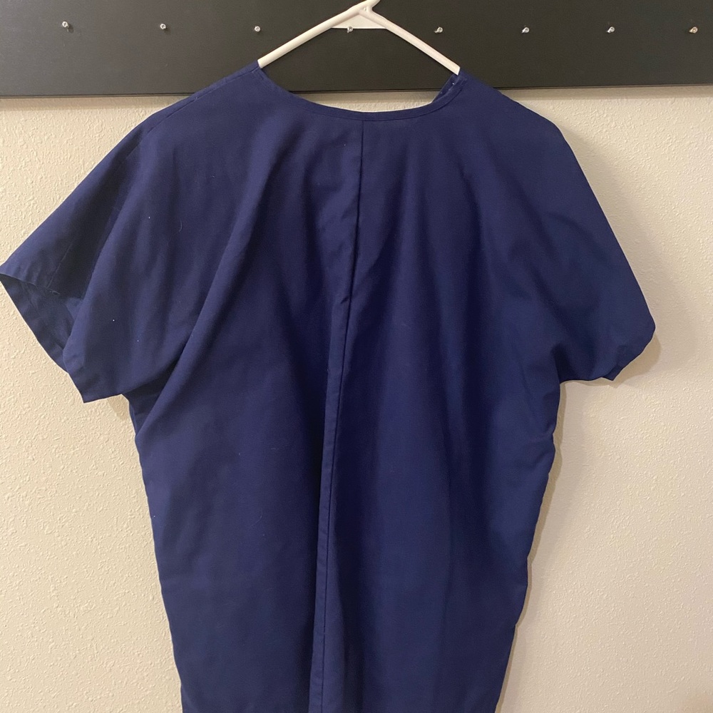 Simply basic dark blue scrub - Picture 2 of 2